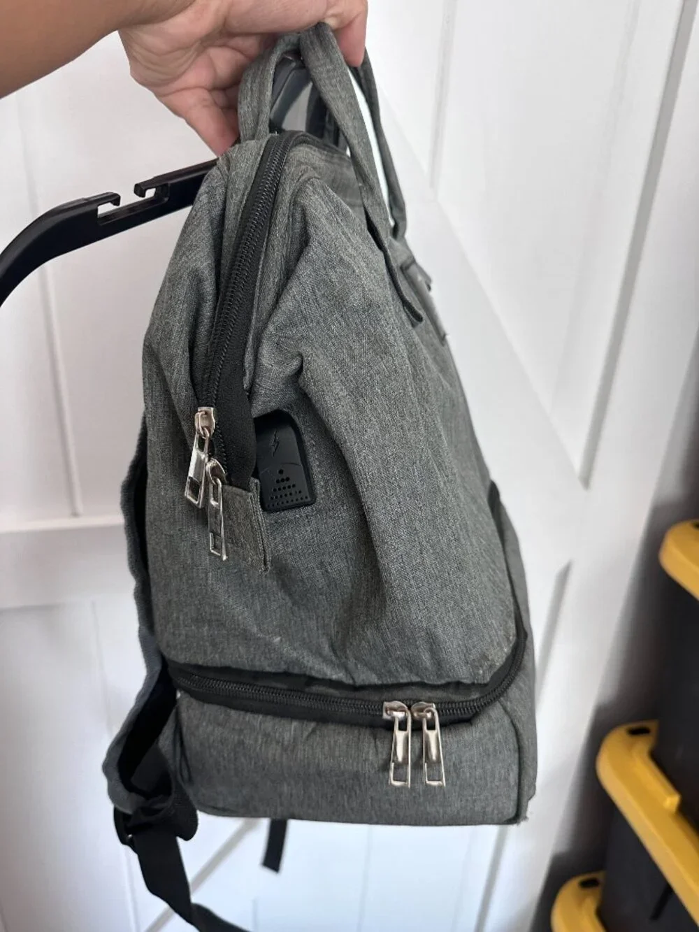 MOMIGO Breast Pump Backpack - Cooler and Moistureproof Bag